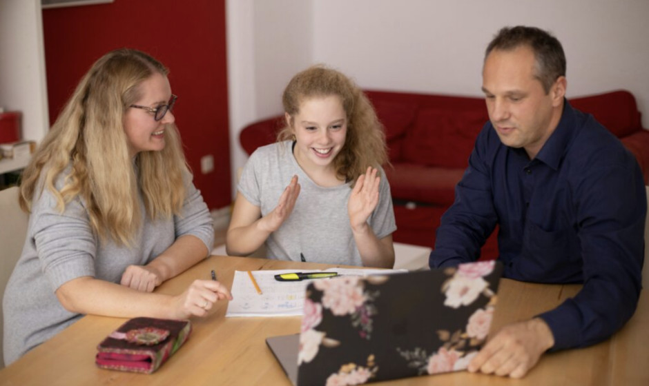 Achieve Your Goals with the Help of a Dubai Tutor